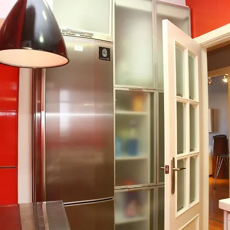 Ronda Martires Apartment *