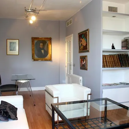 Ronda Martires Apartment *